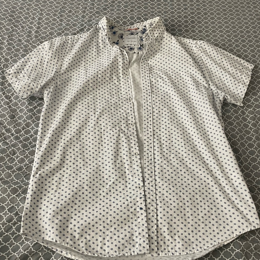 6 bundle LOT mens M button down shirts. - Picture 10 of 12
